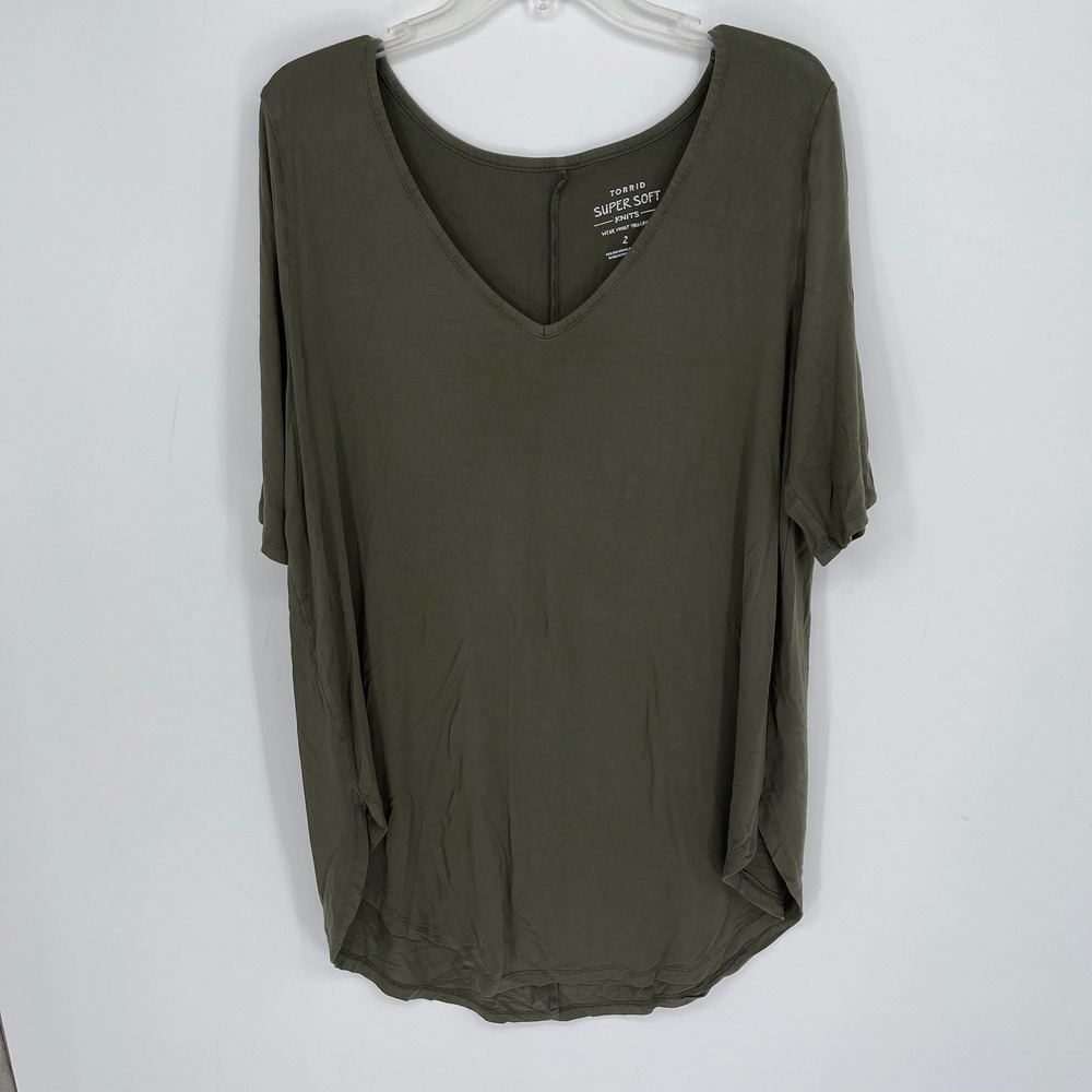 Torrid Women's Olive Green Super Soft Knits V-Neck T-Shirt Size 2 (2x)